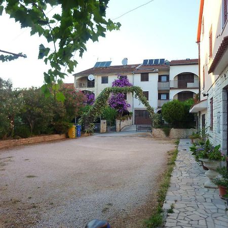 Studio Apartment Ozi Rovinj Bagian luar foto